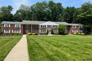 225 N Middletown Rd, Pearl River, NY 10965 - Photo 3