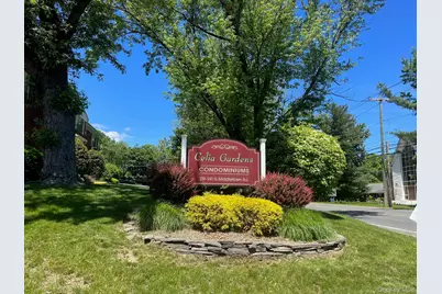 225 N Middletown Road #D, Pearl River, NY 10965 - Photo 1