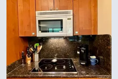 25 Rockledge Avenue #711B, White Plains, NY 10601 - Photo 7