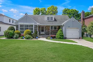 161 Rose Ln, New Hyde Park, NY 11040 - Photo 1
