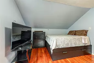 31 Locust St, Westbury, NY 11590 - Photo 9