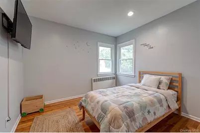 31 Locust Street, Westbury, NY 11590 - Photo 7