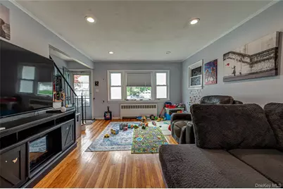 31 Locust Street, Westbury, NY 11590 - Photo 5