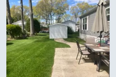 1661 Old Country Road #49, Riverhead, NY 11901 - Photo 5