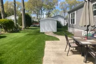 49 Old Country Rd, Riverhead, NY 11901 - Photo 5