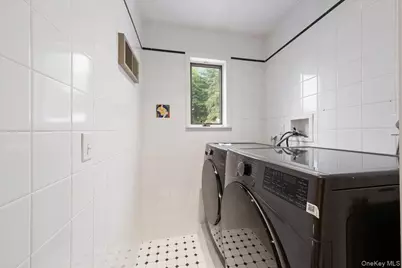 145 Woodlands Avenue, White Plains, NY 10607 - Photo 27