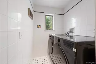 145 Woodlands Ave, White Plains, NY 10607 - Photo 27