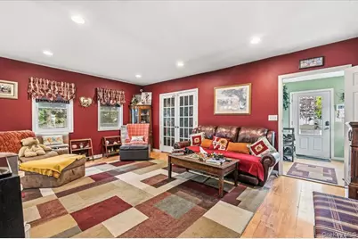 56 Sycamore Street, Patchogue, NY 11772 - Photo 5