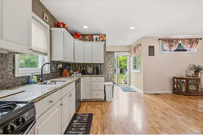 56 Sycamore Street, Patchogue, NY 11772 - Photo 9