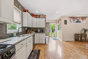 56 Sycamore St, Patchogue, NY 11772 - Photo 9
