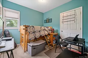 56 Sycamore St, Patchogue, NY 11772 - Photo 21