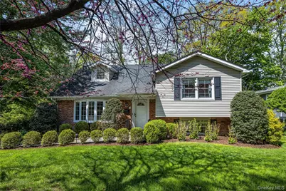 32 Chaucer Street, Hartsdale, NY 10530 - Photo 35