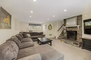 32 Chaucer St, Hartsdale, NY 10530 - Photo 7
