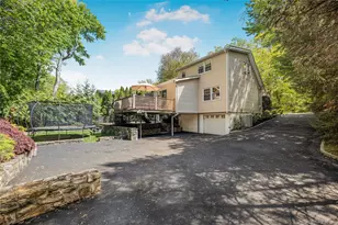32 Chaucer St, Hartsdale, NY 10530 - Photo 15