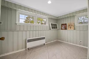916 Lawrence Ct, Woodmere, NY 11581 - Photo 27