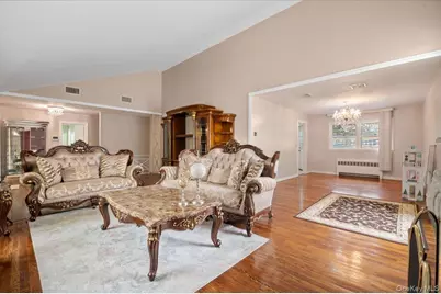 916 Lawrence Court, Woodmere, NY 11581 - Photo 9