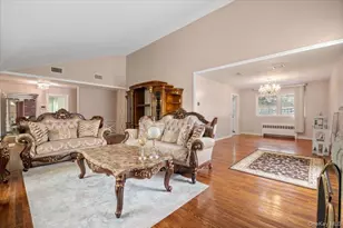 916 Lawrence Ct, Woodmere, NY 11581 - Photo 9