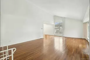 916 Lawrence Ct, Woodmere, NY 11581 - Photo 13