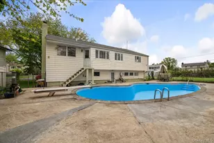 916 Lawrence Ct, Woodmere, NY 11581 - Photo 33