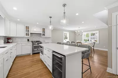 48 Iroquois Street E, Massapequa, NY 11758 - Photo 15