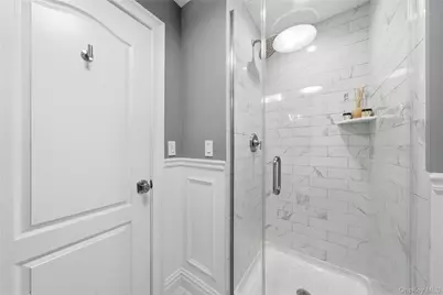48 Iroquois Street E, Massapequa, NY 11758 - Photo 23