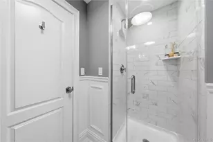 48 Iroquois St E, Massapequa, NY 11758 - Photo 23