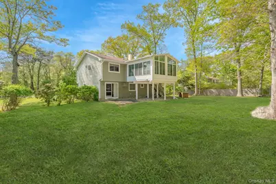 247 Bow Drive, Hauppauge, NY 11788 - Photo 3