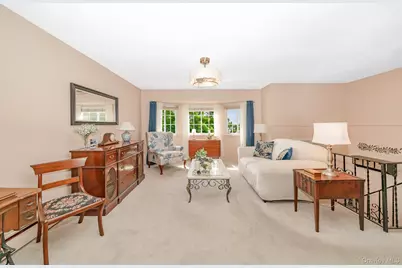 247 Bow Drive, Hauppauge, NY 11788 - Photo 11