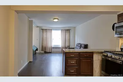 100 S Ocean Avenue S #2R, Freeport, NY 11520 - Photo 5