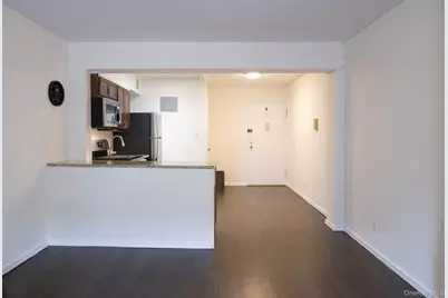 100 S Ocean Avenue S #2R, Freeport, NY 11520 - Photo 9