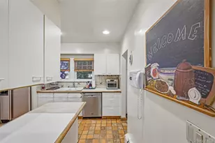 148 Willis Ct, Woodmere, NY 11598 - Photo 15