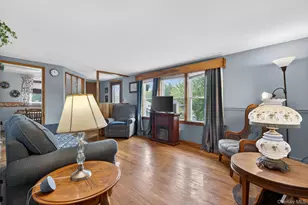 34 Linden Dr, Newburgh, NY 12550 - Photo 5
