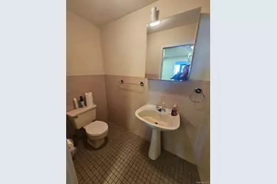 496 City Island Avenue, Bronx, NY 10464 - Photo 5