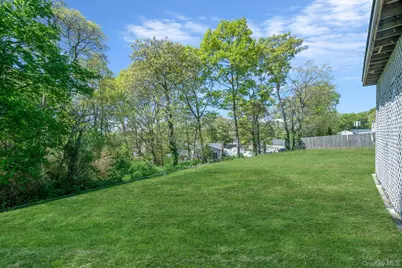 42 Oceanview Avenue, Farmingville, NY 11738 - Photo 37