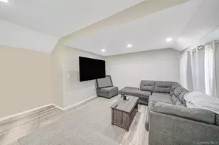 42 Oceanview Ave, Farmingville, NY 11738 - Photo 17