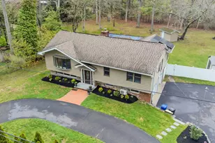 451 Gibbs Pond Rd, Nesconset, NY 11767 - Photo 5