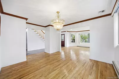 16 6th Avenue, New Hyde Park, NY 11040 - Photo 7