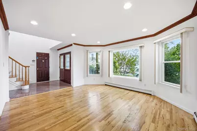 16 6th Avenue, New Hyde Park, NY 11040 - Photo 5