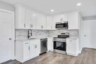 446 Riviera Dr, Mastic Beach, NY 11951 - Photo 5
