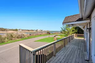 446 Riviera Dr, Mastic Beach, NY 11951 - Photo 17