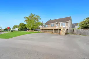 446 Riviera Dr, Mastic Beach, NY 11951 - Photo 23