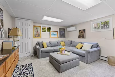 [Address not provided], Hauppauge, NY 11788 - Photo 31