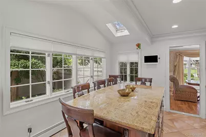 [Address not provided], Hauppauge, NY 11788 - Photo 7