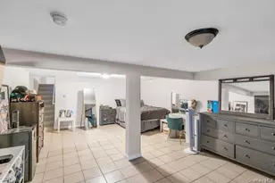 31 Peak St, Ronkonkoma, NY 11779 - Photo 19