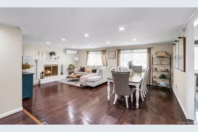 31 Peak Street, Ronkonkoma, NY 11779 - Photo 3