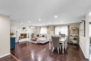 31 Peak St, Ronkonkoma, NY 11779 - Photo 3