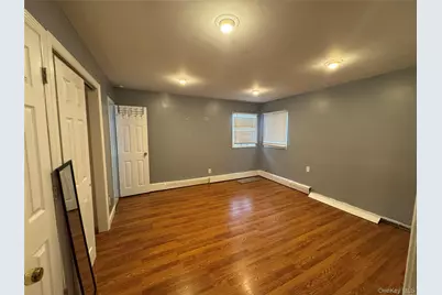 11 Oak Place, Selden, NY 11784 - Photo 9