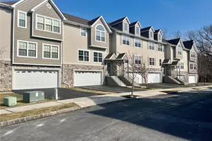 8 Seeley Bull St, Monroe, NY 10950 - Photo 3