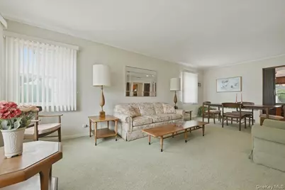 3903 Lincoln Street, Seaford, NY 11783 - Photo 7