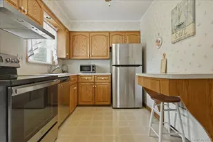 3903 Lincoln St, Seaford, NY 11783 - Photo 13